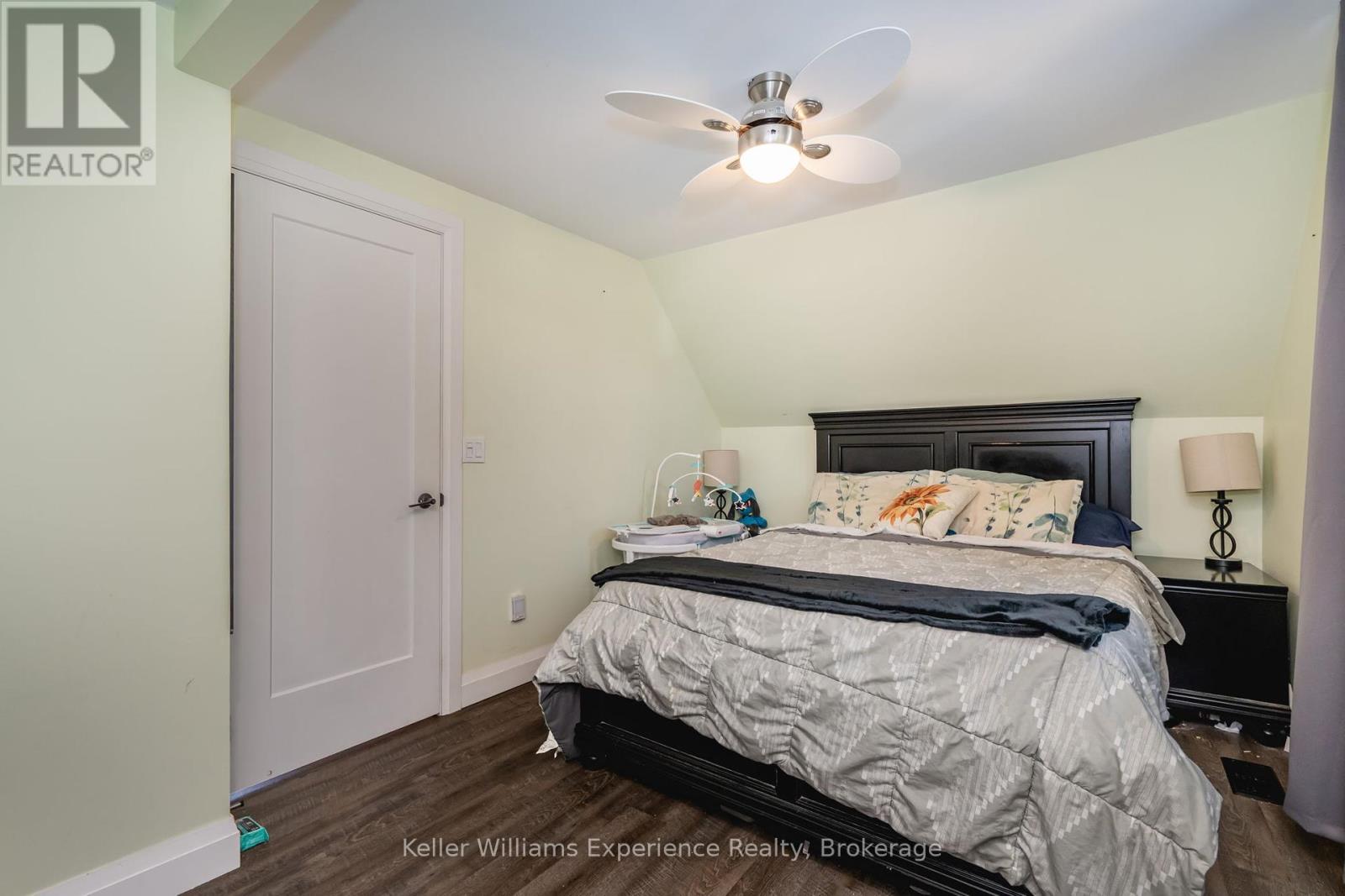 313 Mcnicoll Street, Tay, Ontario  L0K 1R0 - Photo 5 - S12119479