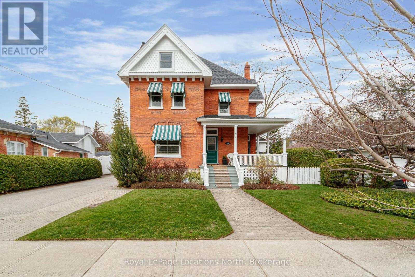 Property at 284 MAPLE STREET image 1