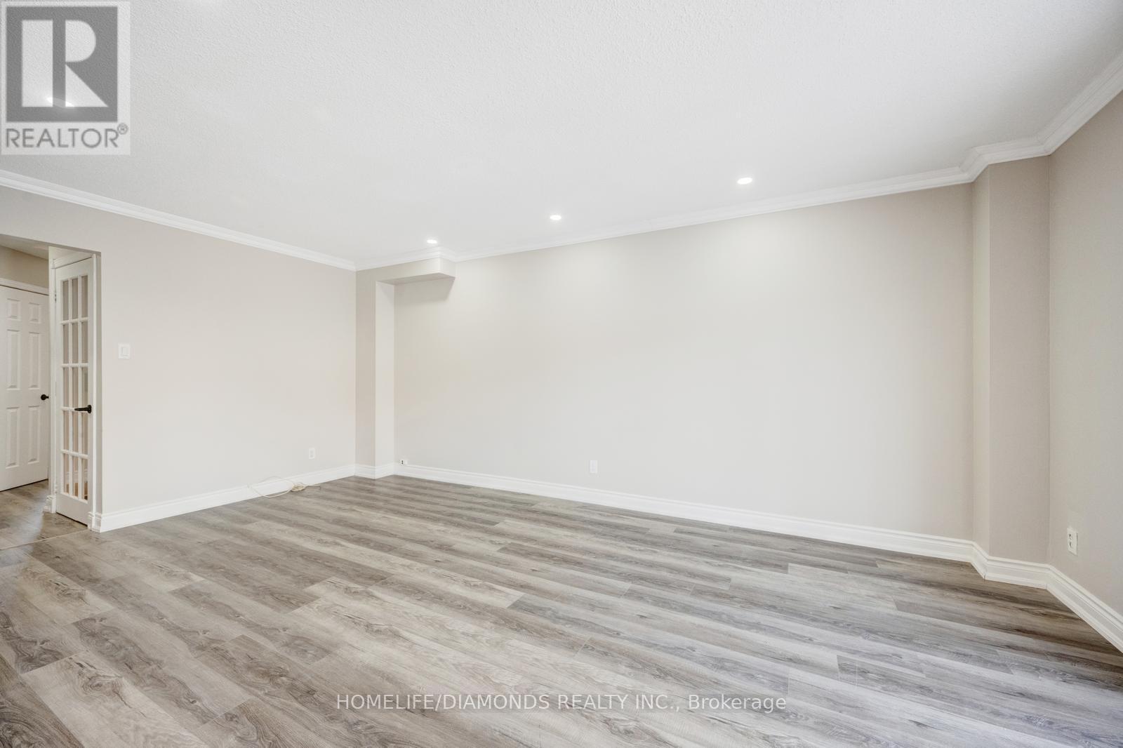 79 Ecclestone Drive, Brampton, Ontario  L6X 3M8 - Photo 13 - W12119378