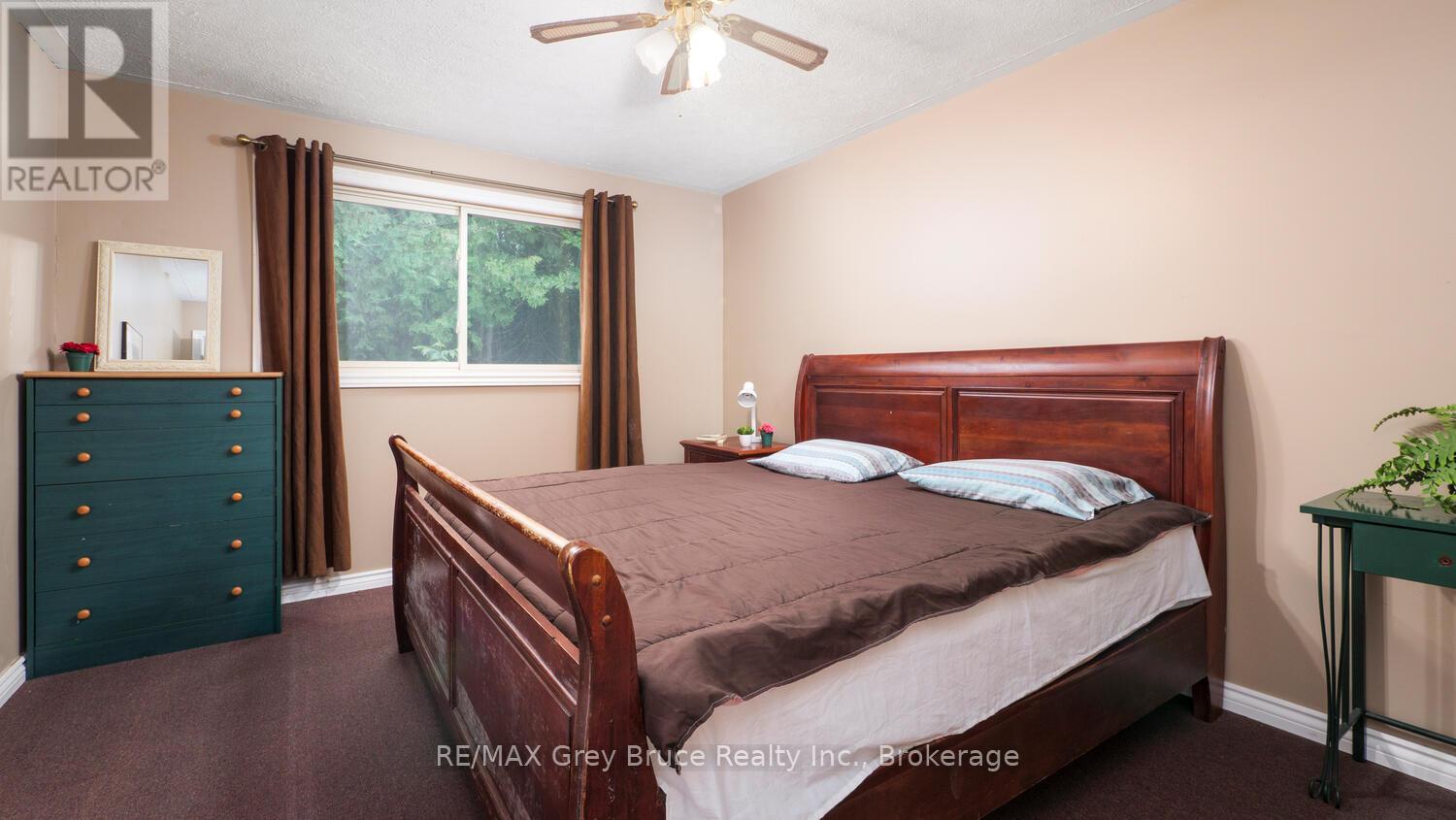 1477 Highway 6 Highway, South Bruce Peninsula, Ontario  N0H 2T0 - Photo 13 - X12119442