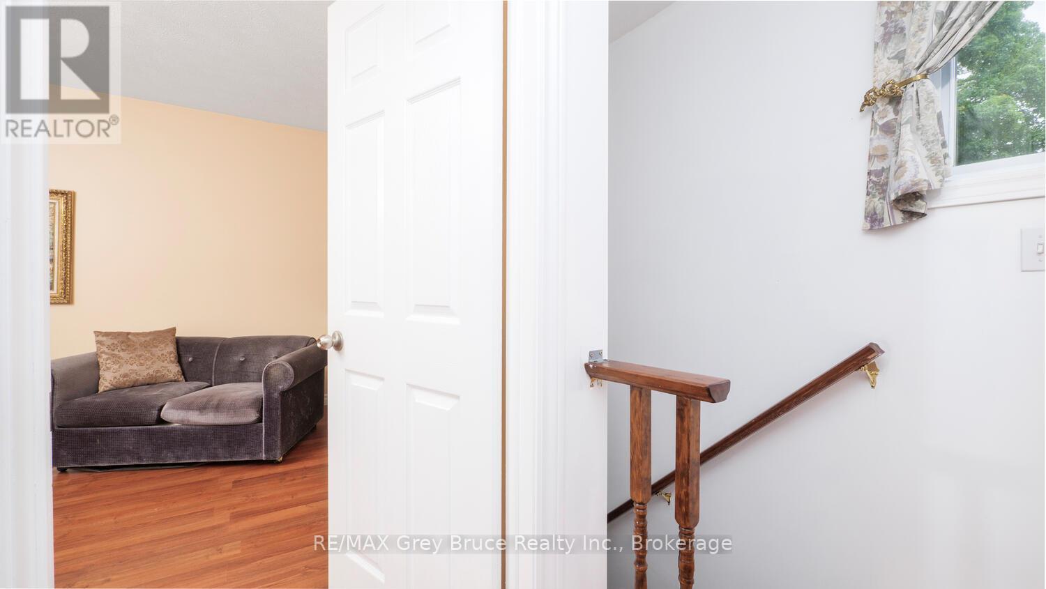 1477 Highway 6 Highway, South Bruce Peninsula, Ontario  N0H 2T0 - Photo 19 - X12119442