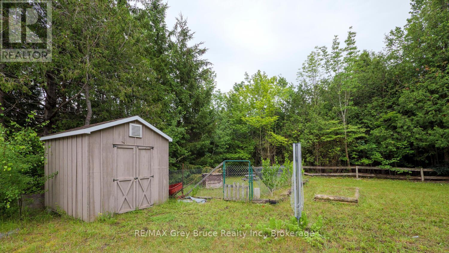 1477 Highway 6 Highway, South Bruce Peninsula, Ontario  N0H 2T0 - Photo 26 - X12119442