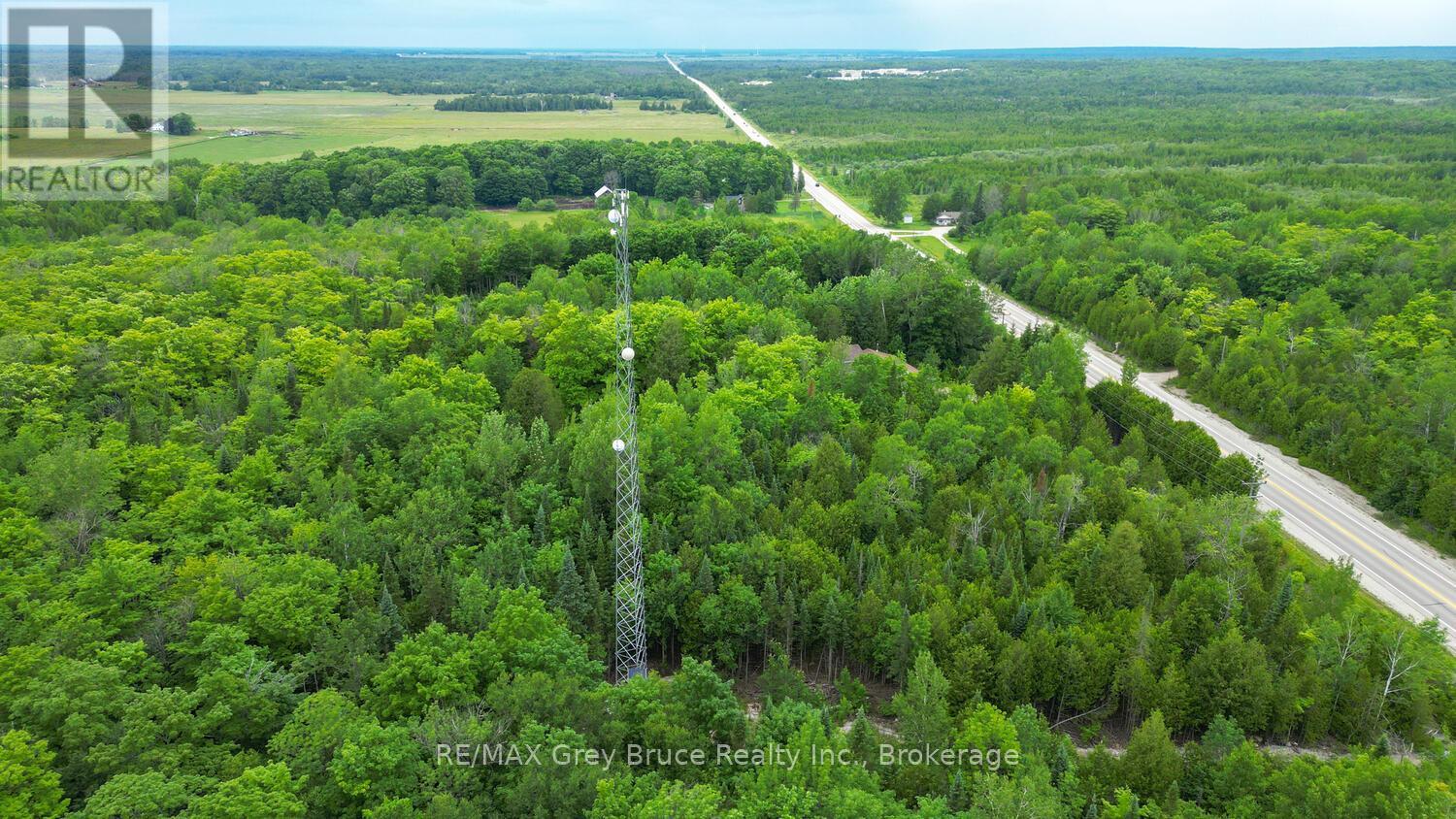 1477 Highway 6 Highway, South Bruce Peninsula, Ontario  N0H 2T0 - Photo 38 - X12119442
