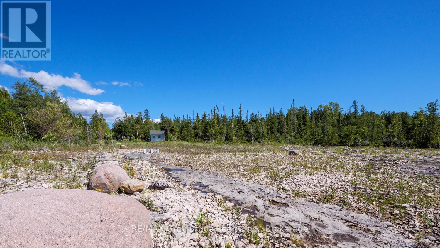 1034 Dorcas Bay Road, Northern Bruce Peninsula, Ontario  N0H 2R0 - Photo 42 - X12119550