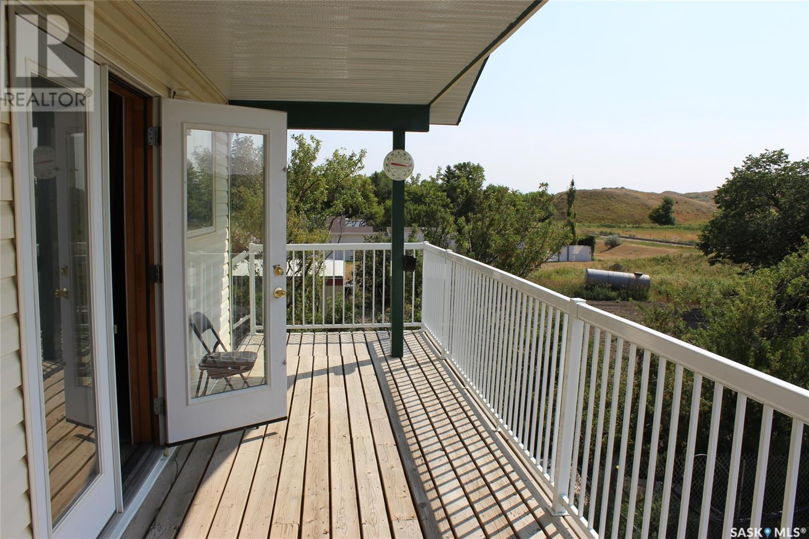 714 714 Railway Street, Eastend, Saskatchewan  S0N 0T0 - Photo 29 - SK004434