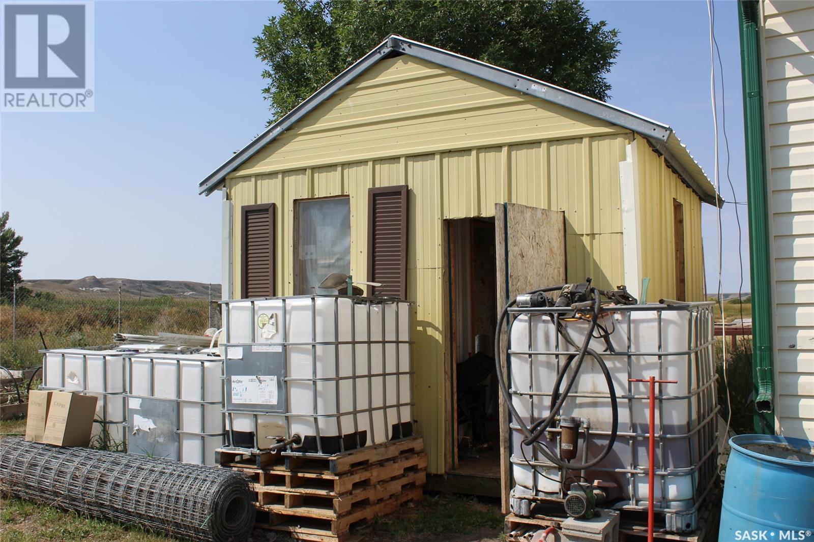 714 714 Railway Street, Eastend, Saskatchewan  S0N 0T0 - Photo 31 - SK004434