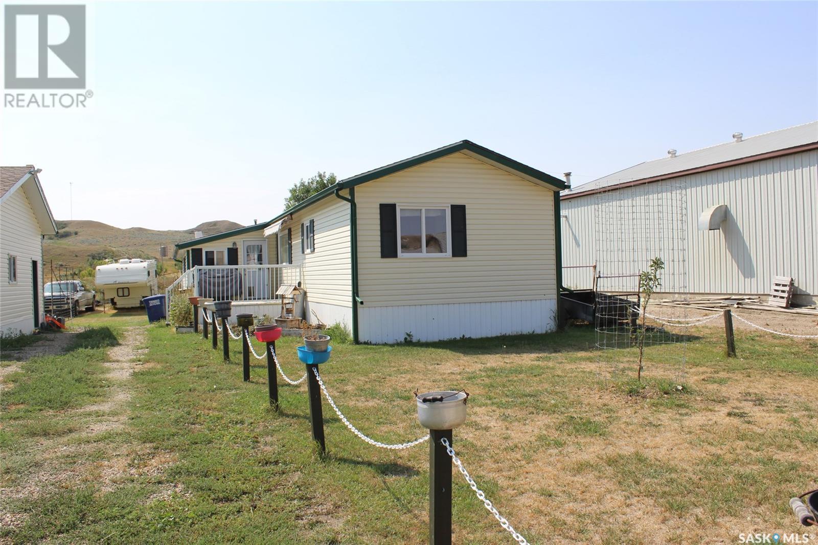 714 714 Railway Street, Eastend, Saskatchewan  S0N 0T0 - Photo 34 - SK004434