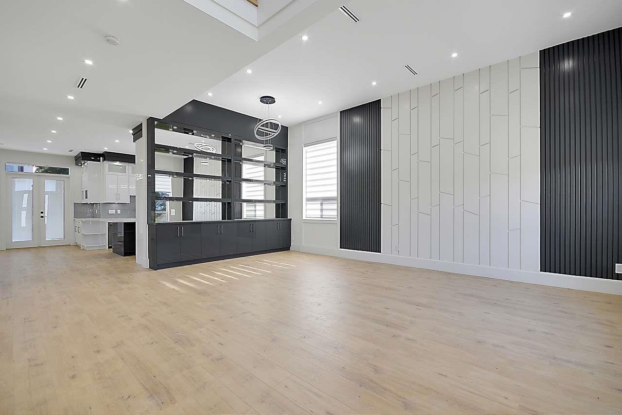 Property at 14096 113A AVENUE image 2