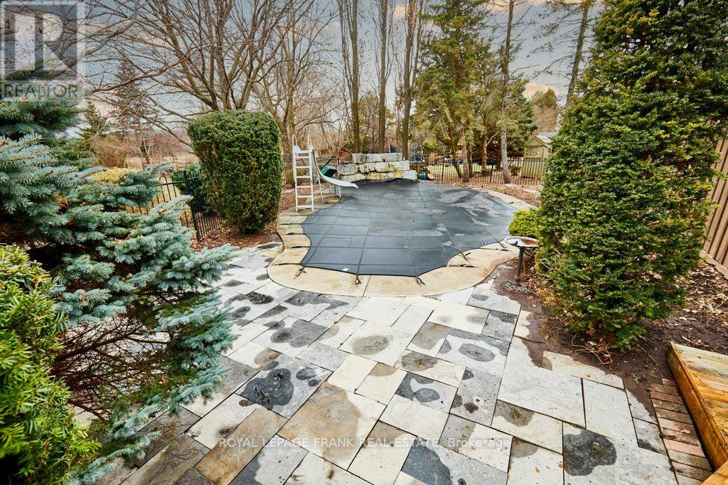 1645 Acorn Lane, Pickering, Ontario  L1Y 1A7 - Photo 8 - E12119619
