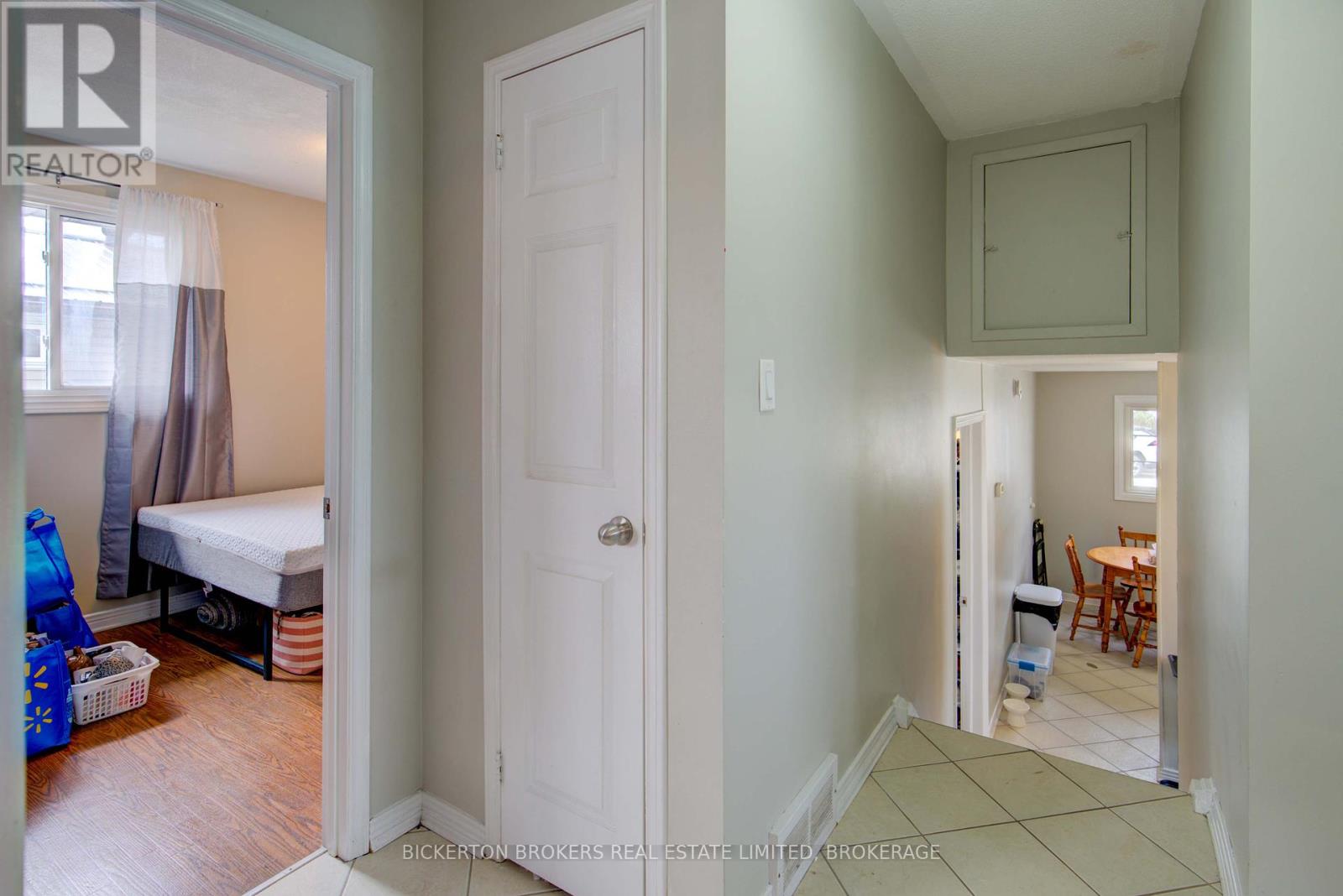 99 Calderwood Drive, Kingston, Ontario  K7M 6L5 - Photo 26 - X12119624