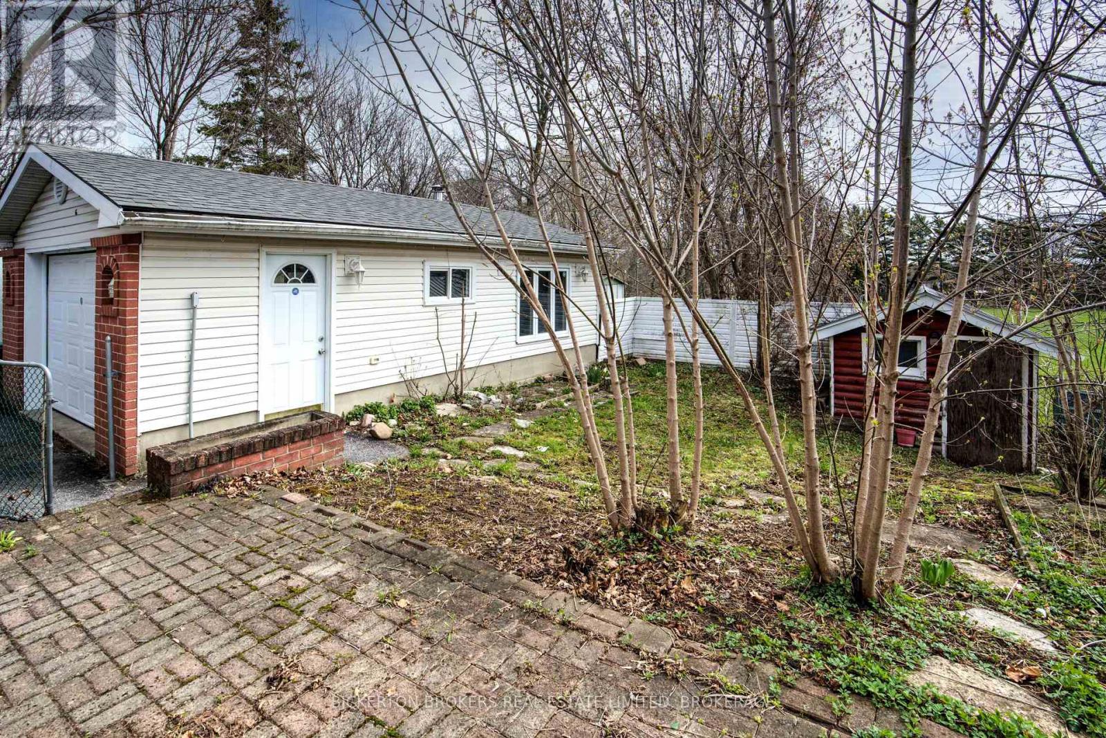 99 Calderwood Drive, Kingston, Ontario  K7M 6L5 - Photo 6 - X12119624
