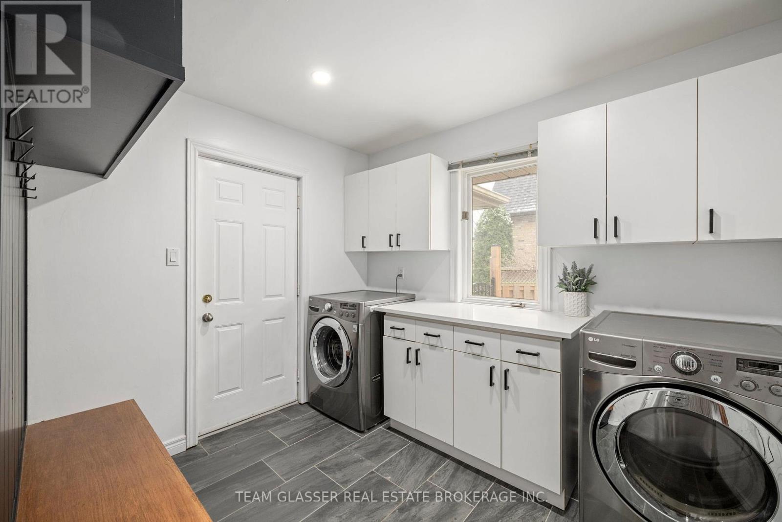 103 Rose Hip Place, London South, Ontario  N6K 4H4 - Photo 6 - X12119631