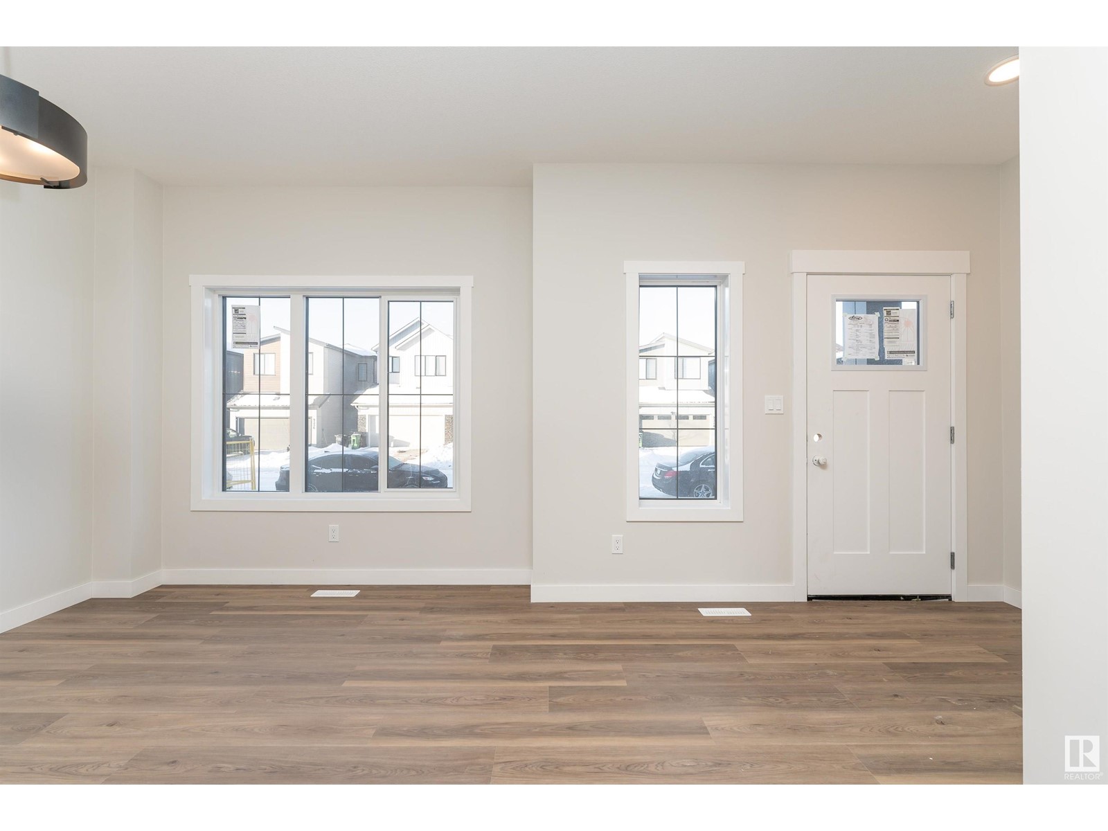 Property at 9351 222 ST NW image 4