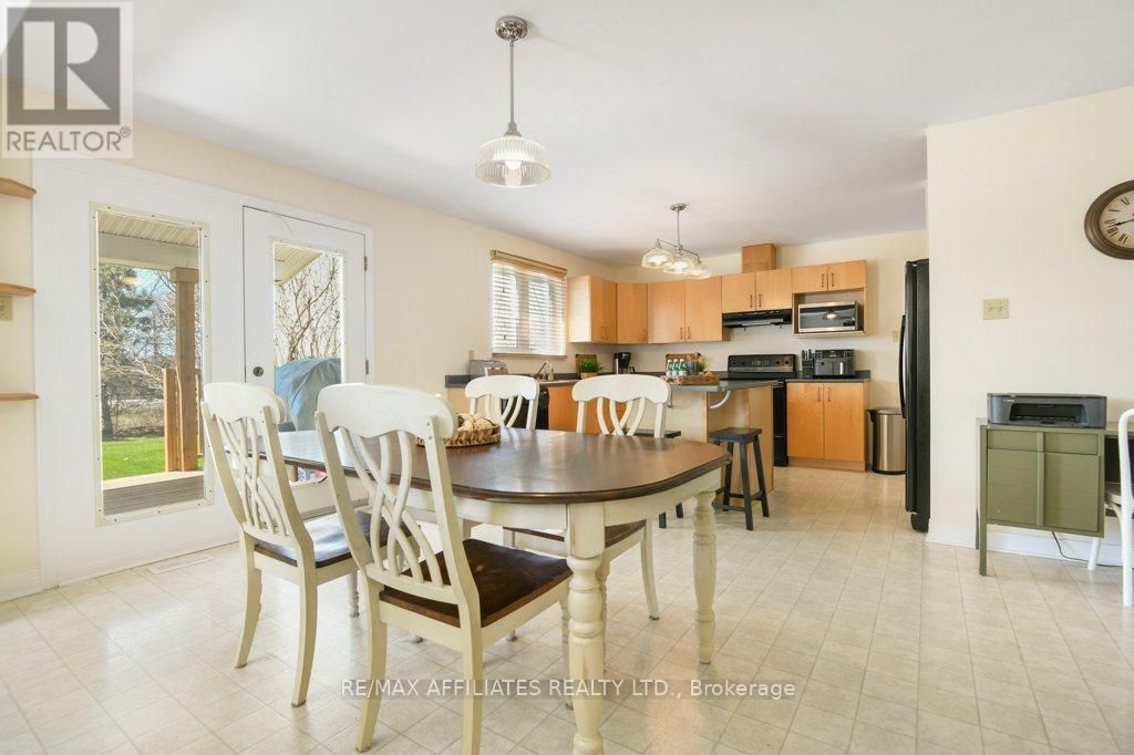 254 Jamieson Street, Mississippi Mills, Ontario  K0A 1A0 - Photo 13 - X12119635