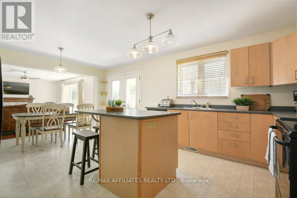 254 Jamieson Street, Mississippi Mills, Ontario  K0A 1A0 - Photo 17 - X12119635