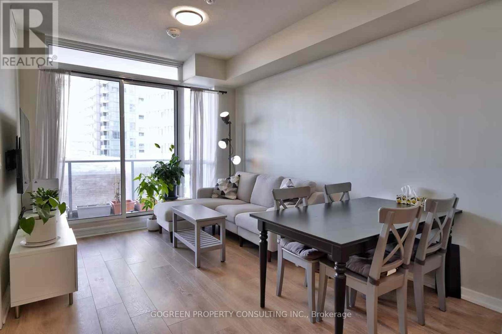 809 - 36 FOREST MANOR ROAD, Toronto, Ontario