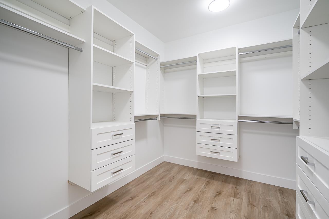 18054 63b Avenue, Surrey, British Columbia  V3S 4G1 - Photo 25 - R2997314