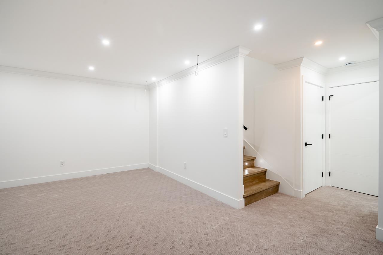18054 63b Avenue, Surrey, British Columbia  V3S 4G1 - Photo 36 - R2997314