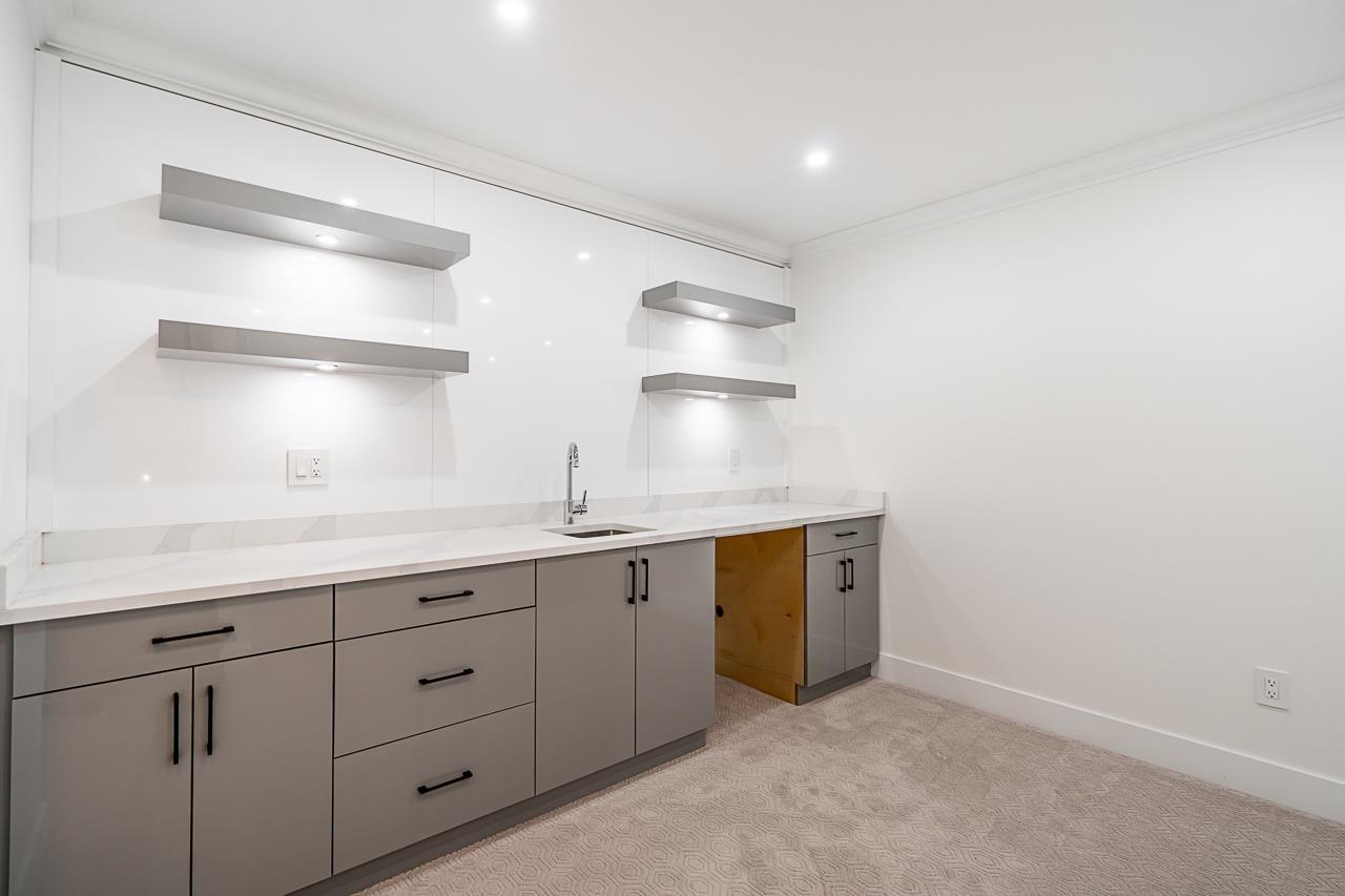 18054 63b Avenue, Surrey, British Columbia  V3S 4G1 - Photo 37 - R2997314