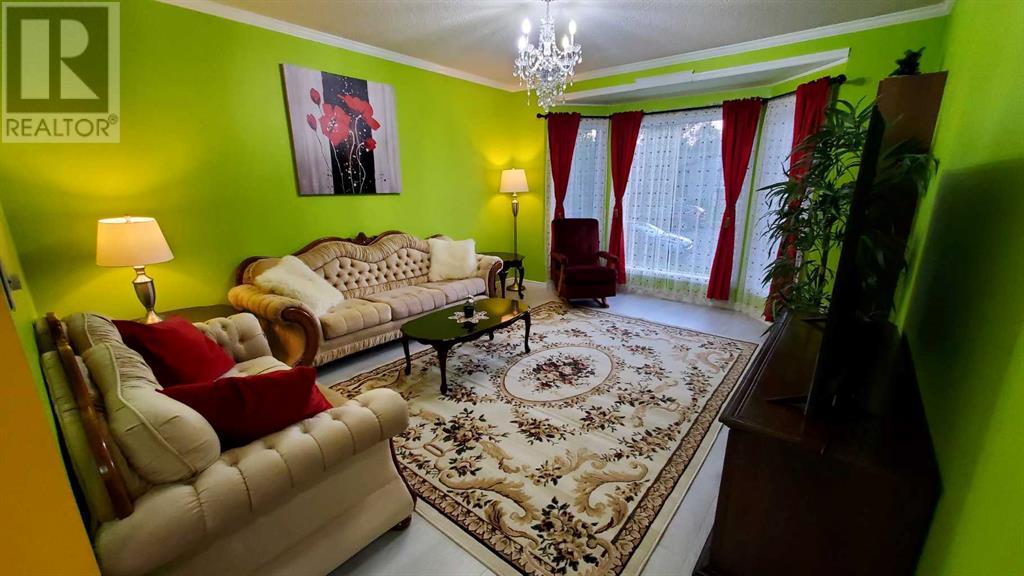 Property at 276 Erin Woods Drive SE image 3