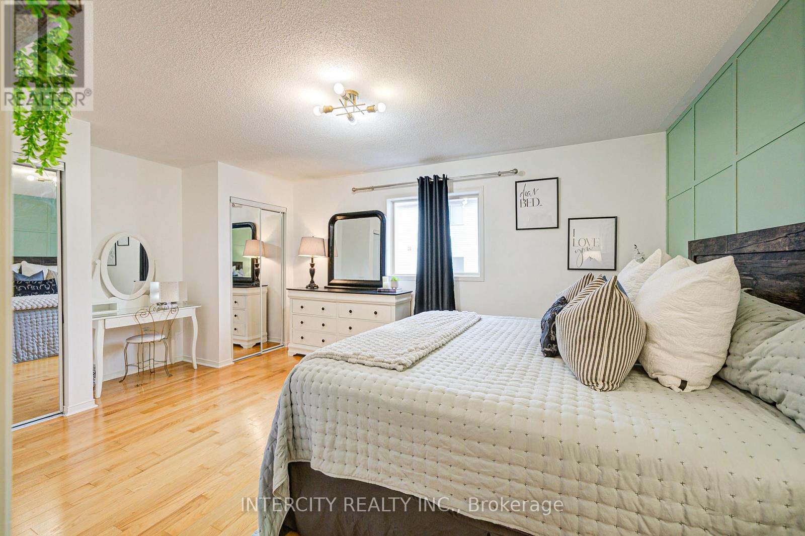 372 Sparrow Circle, Pickering (Highbush), Ontario  L1V 7E7 - Photo 25 - E12119450