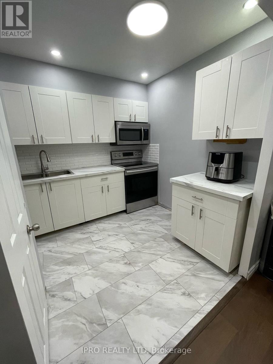1034 - 100 Mornelle Court, Toronto, Ontario  M1E 4X2 - Photo 3 - E12119522