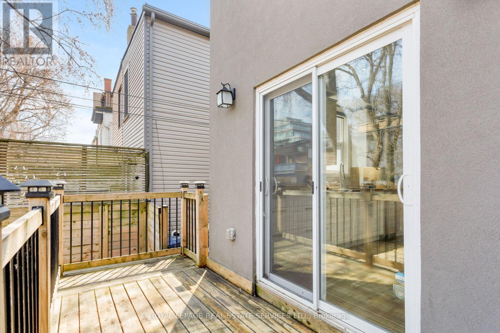 45 Empire Avenue, Toronto, Ontario  M4M 2L3 - Photo 39 - E12119539