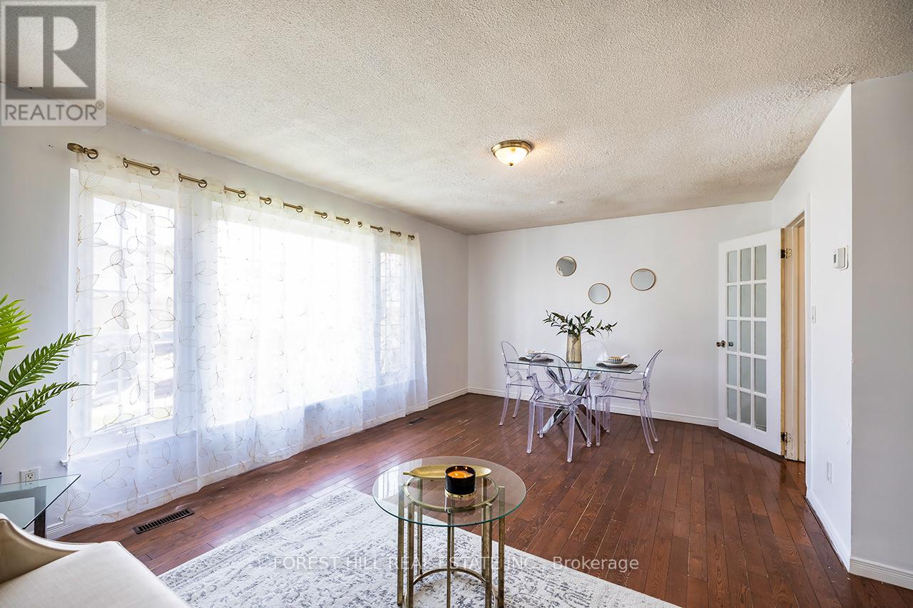 Property at 105 PARSELL SQUARE image 5