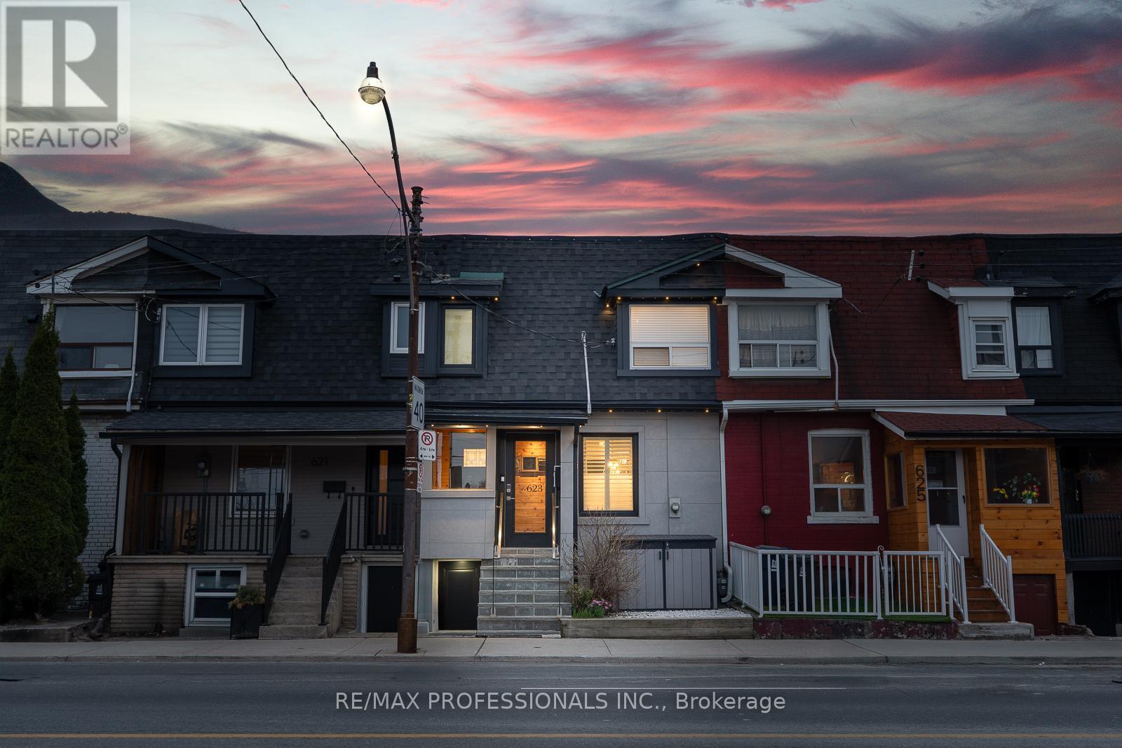 623 Dupont Street, Toronto, Ontario  M6G 1Z3 - Photo 3 - C12109353