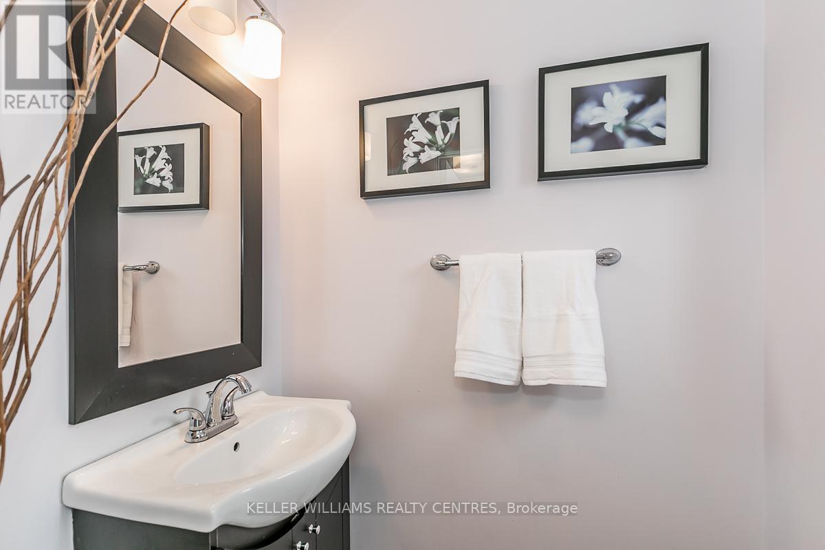 707 Jackson Court, Newmarket, Ontario  L3Y 5A5 - Photo 24 - N12119495