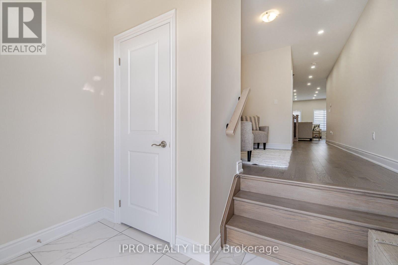 Property at 95 KENNEDY BOULEVARD image 3