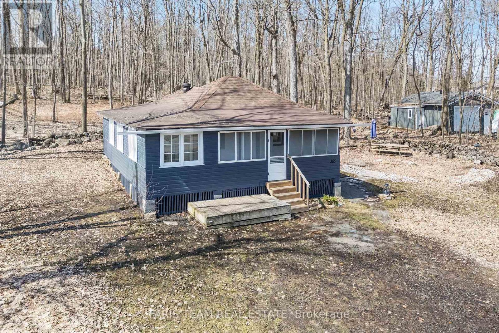 Property at 365 ROBINS POINT ROAD image 2
