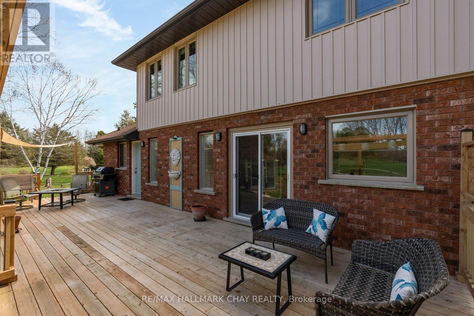 50 Fairway Crescent, Wasaga Beach, Ontario  L9Z 1B8 - Photo 34 - S12119488