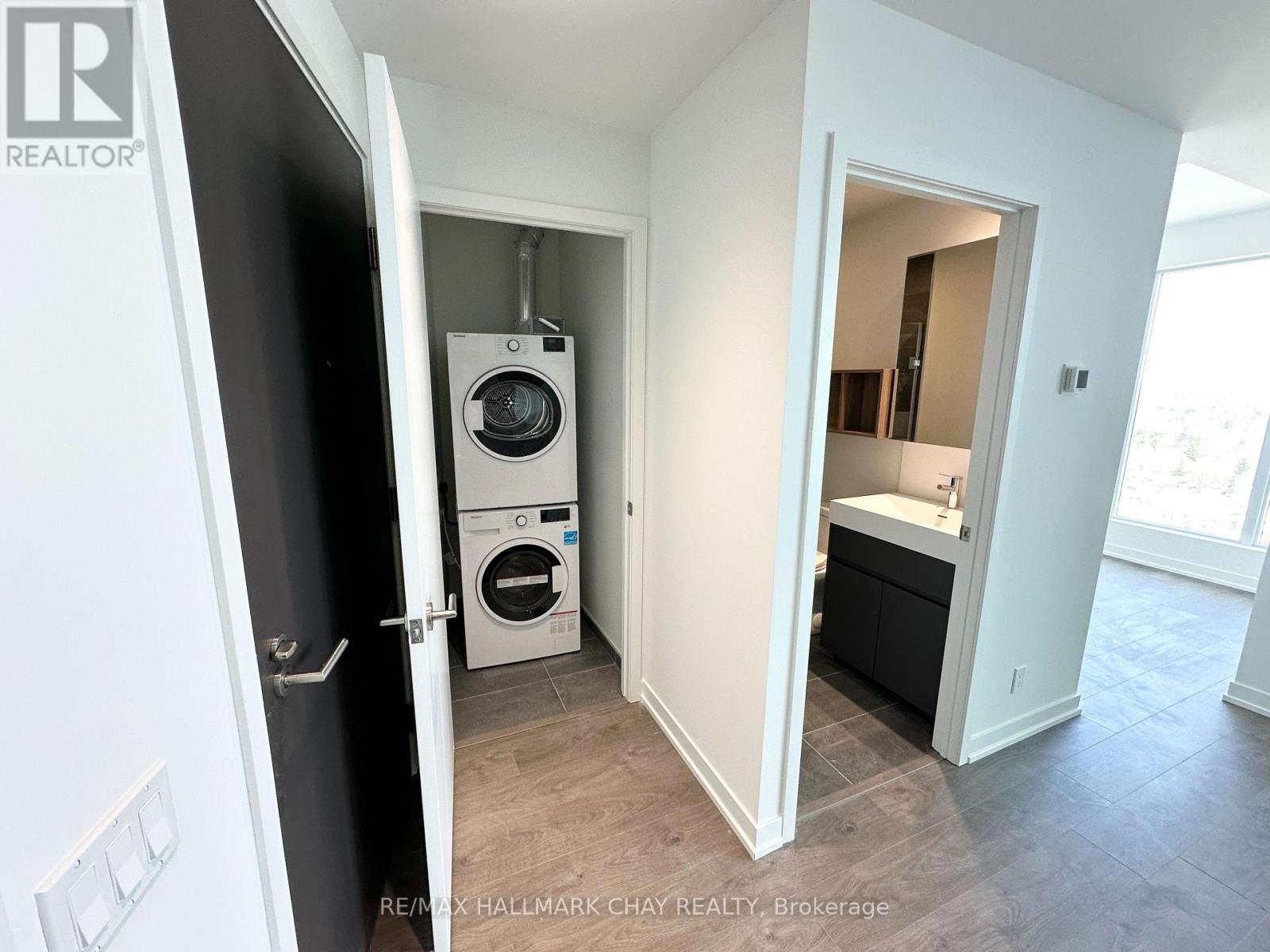 3005 - 39 Mary Street, Barrie, Ontario  L4N 1S9 - Photo 15 - S12119609