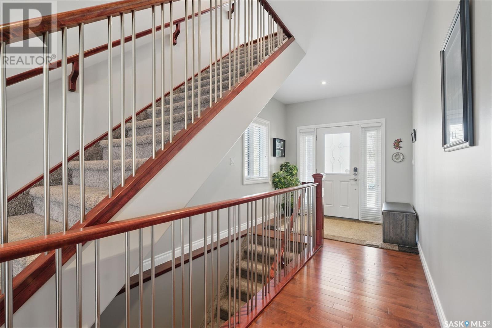 Property at 116 Hilliard STREET E image 4
