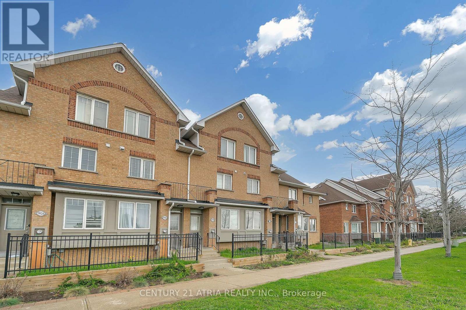 Property at 9526 SHEPPARD AVENUE E image 3