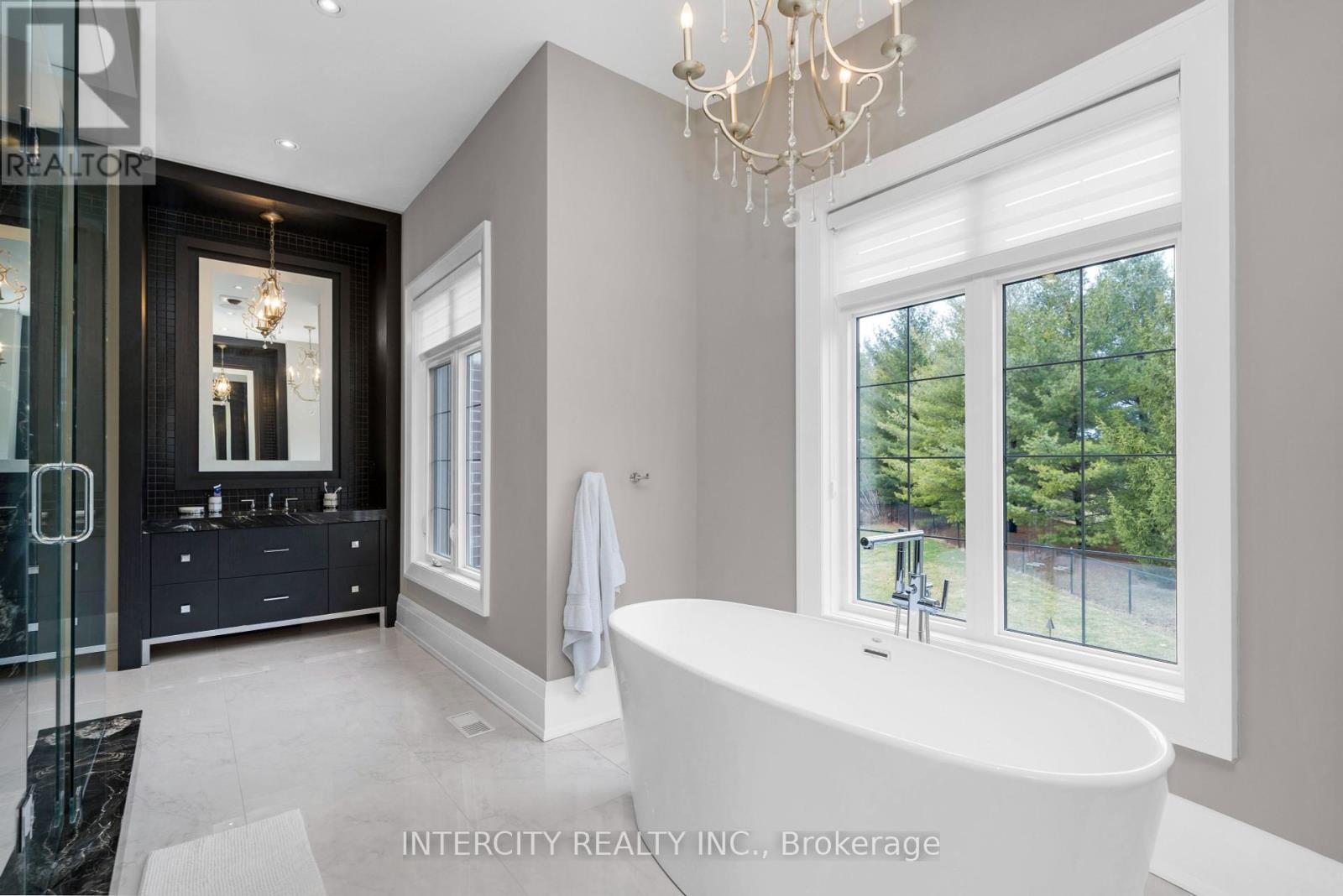 34 Rosebud Court, Vaughan, Ontario  L0J 1C0 - Photo 23 - N12093952