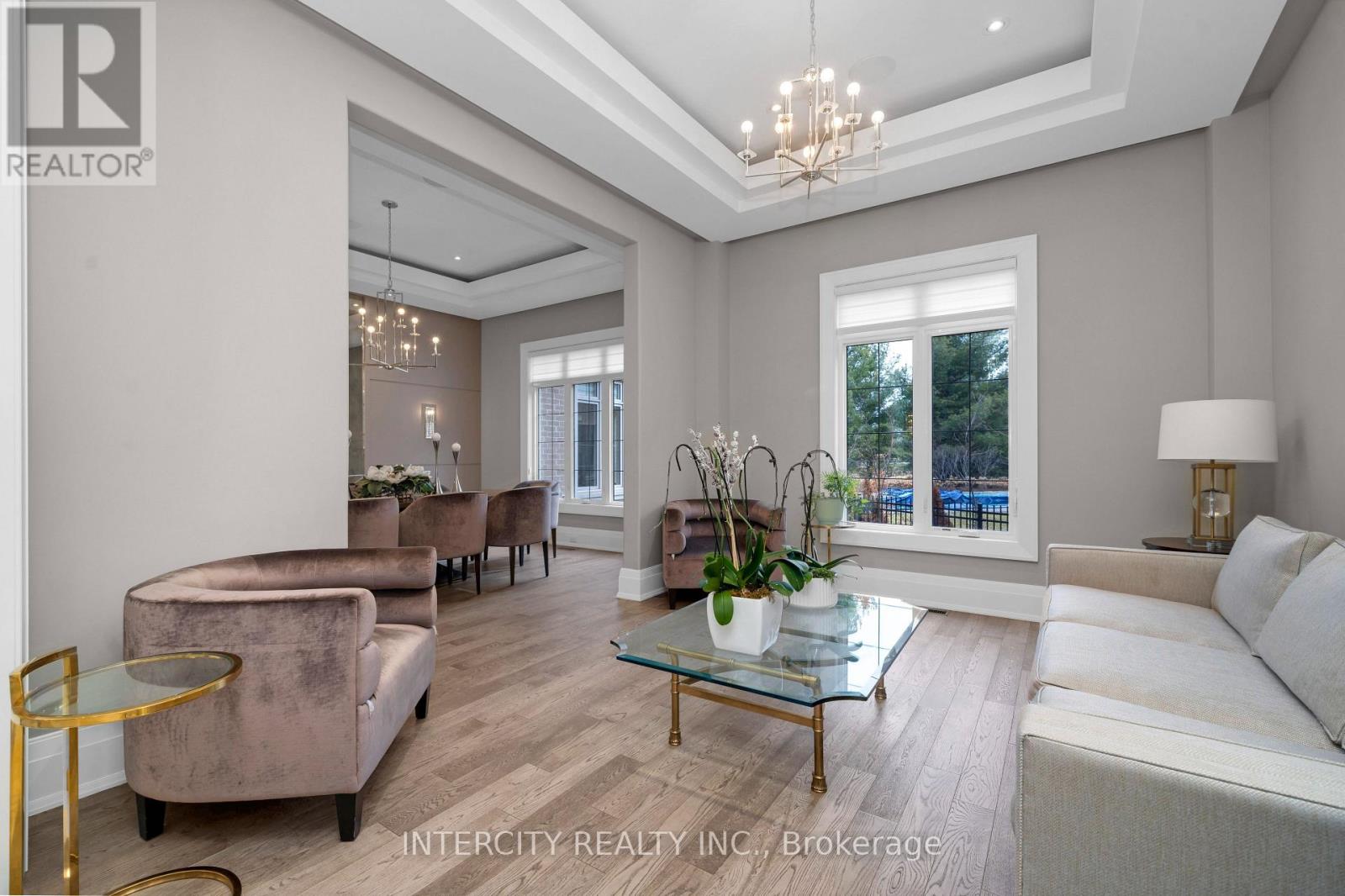 34 Rosebud Court, Vaughan, Ontario  L0J 1C0 - Photo 5 - N12093952