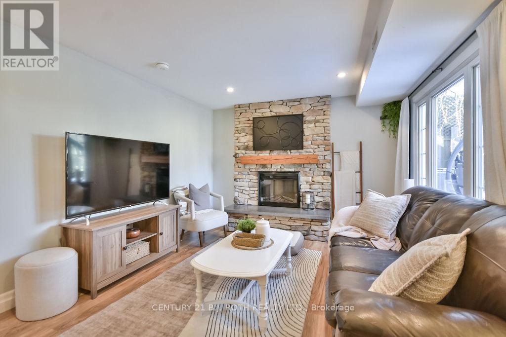 Property at 46 RIDGEWAY AVENUE image 2