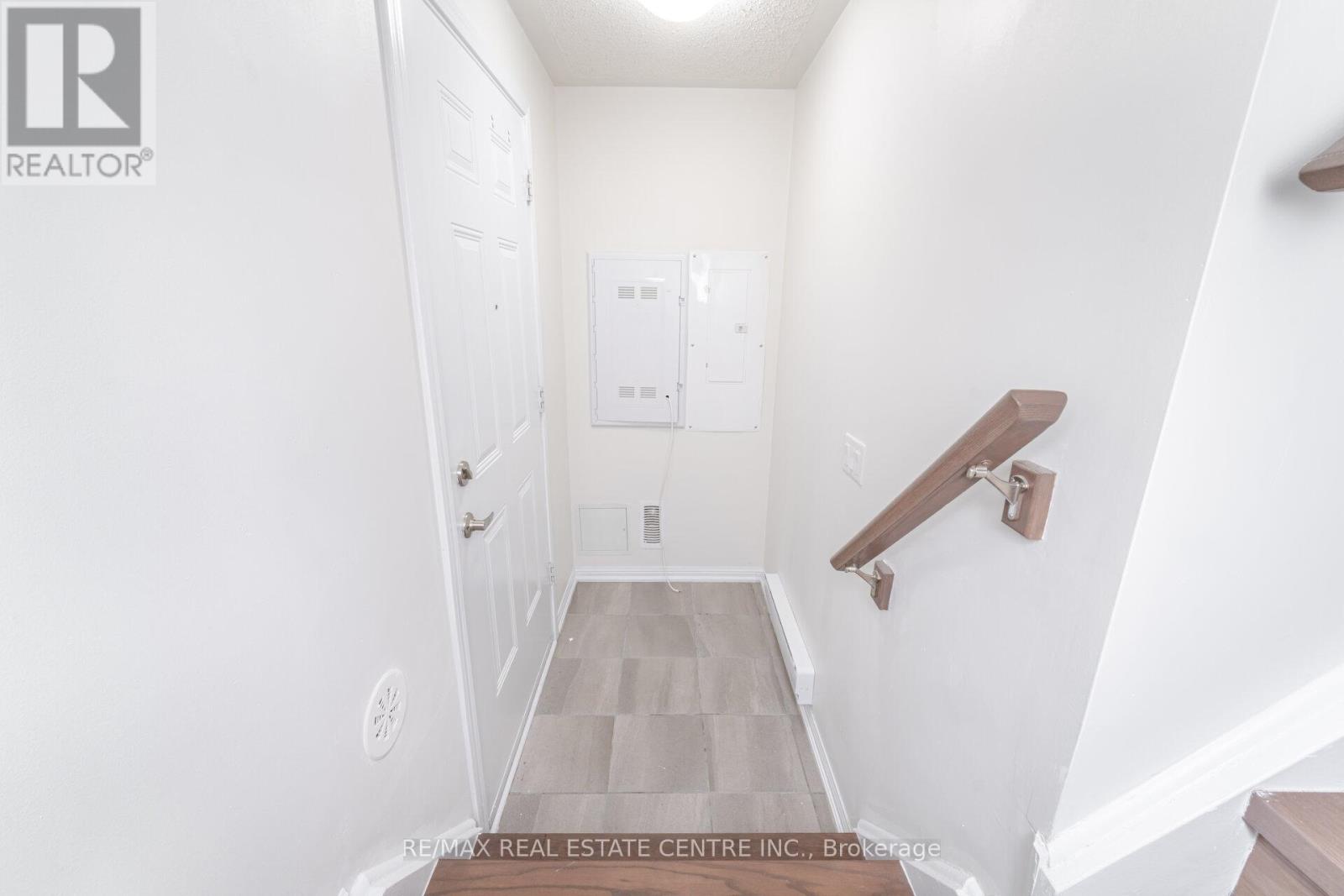 99 - 1 Beckenrose Court, Brampton, Ontario  L6Y 6G2 - Photo 37 - W12119571