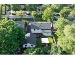 11 KENTON DRIVE, Toronto, Ontario