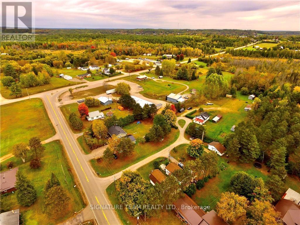 6-14 PINETREE LANE Bonnechere Valley