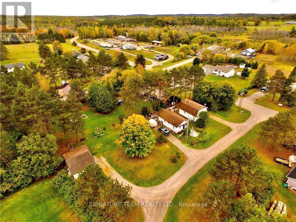 6-14 PINETREE LANE Bonnechere Valley