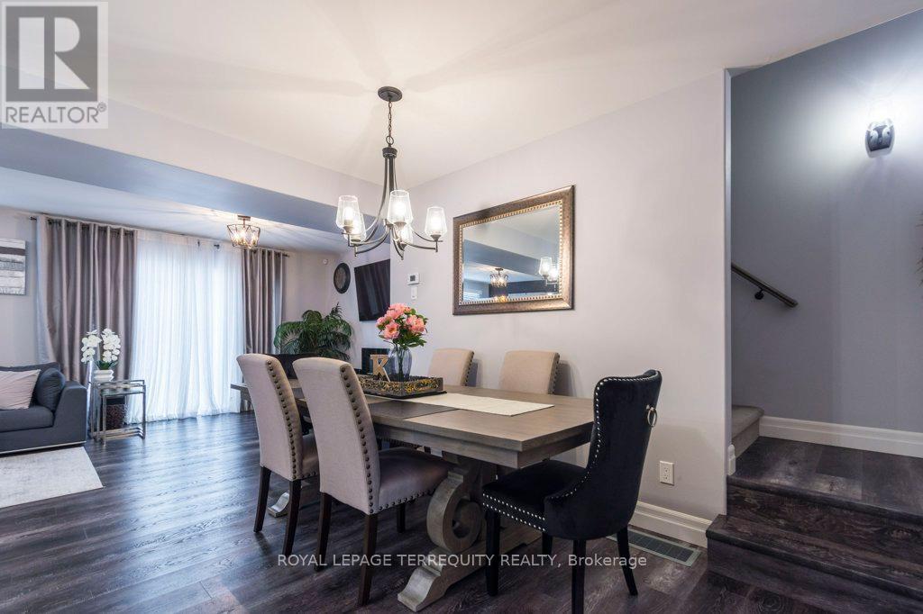 12 Cedar Park Crescent, Quinte West (Murray Ward), Ontario  K8V 0J2 - Photo 4 - X12119418