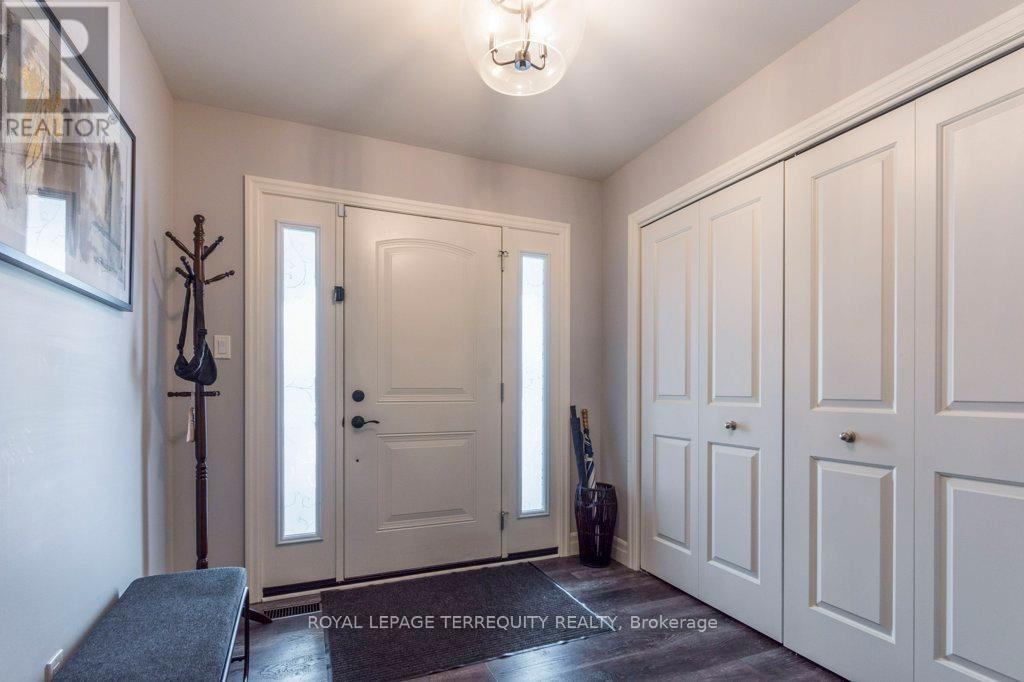 12 Cedar Park Crescent, Quinte West (Murray Ward), Ontario  K8V 0J2 - Photo 8 - X12119418