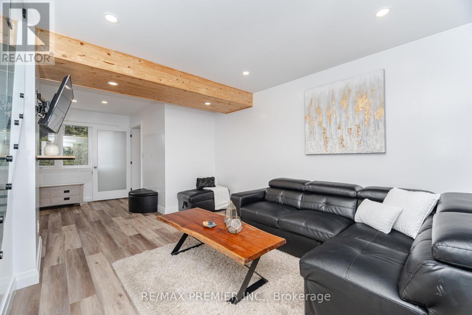 157 Main Street W, Grey Highlands, Ontario  N0C 1H0 - Photo 10 - X12119474