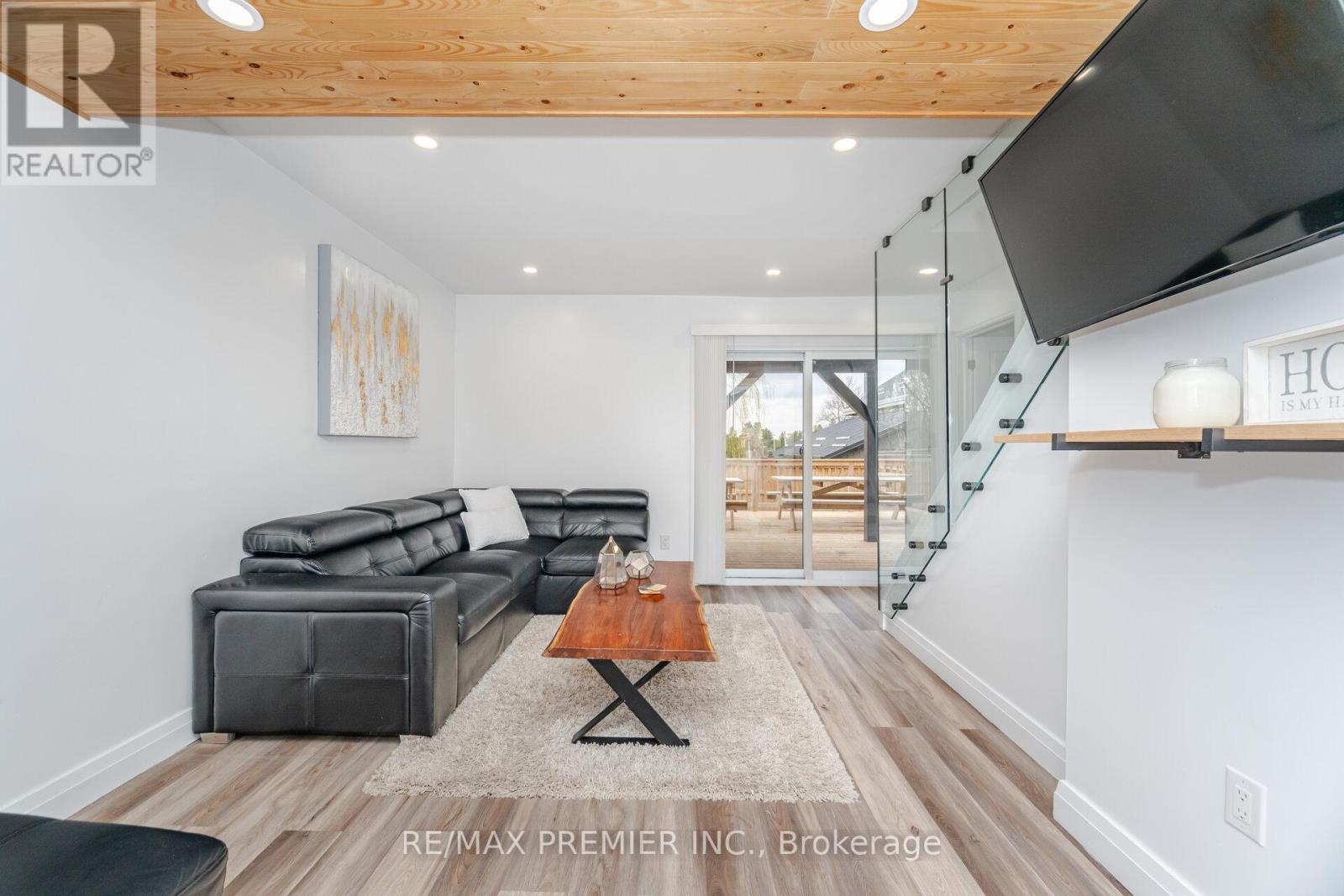 157 Main Street W, Grey Highlands, Ontario  N0C 1H0 - Photo 11 - X12119474