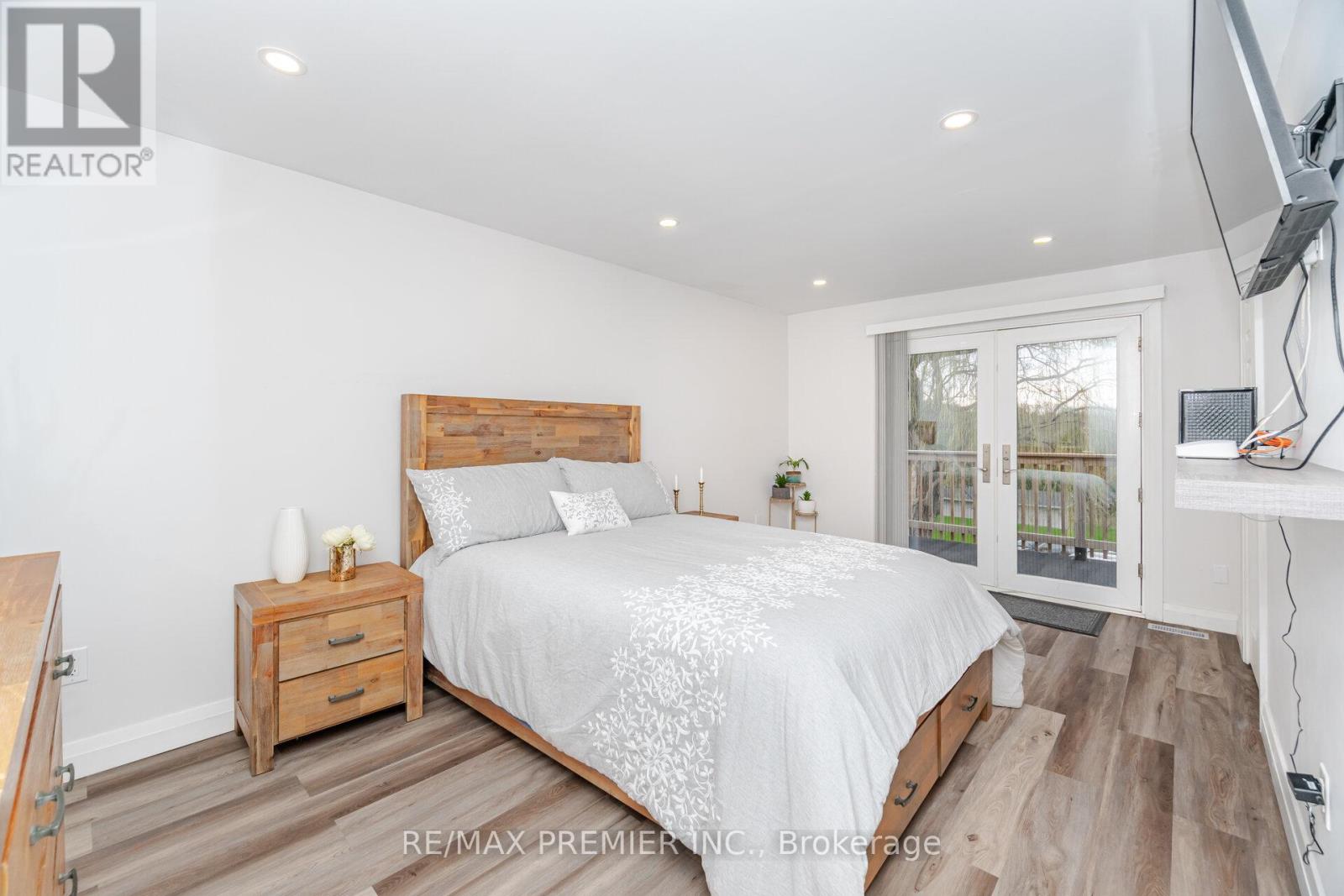157 Main Street W, Grey Highlands, Ontario  N0C 1H0 - Photo 14 - X12119474