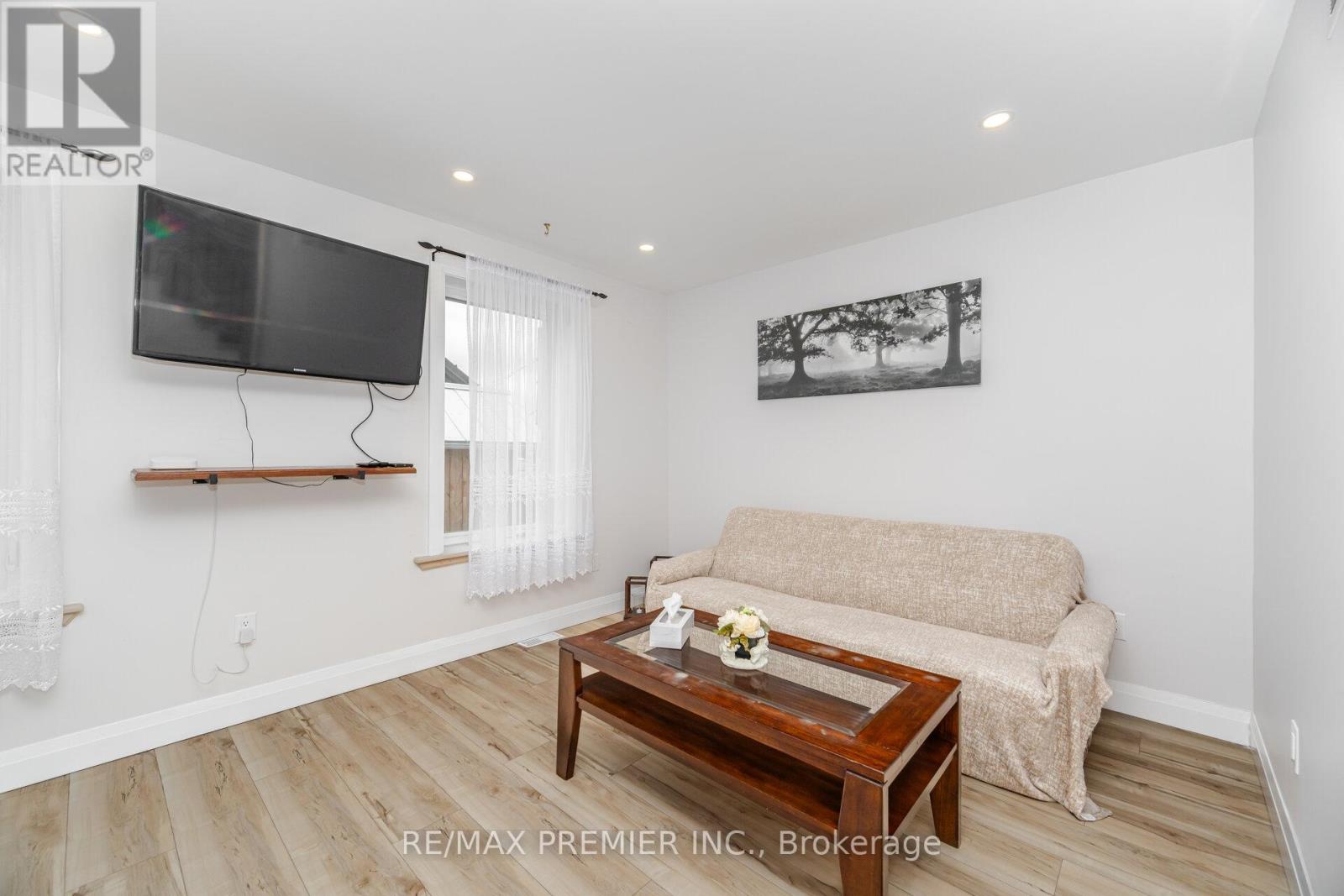 157 Main Street W, Grey Highlands, Ontario  N0C 1H0 - Photo 27 - X12119474