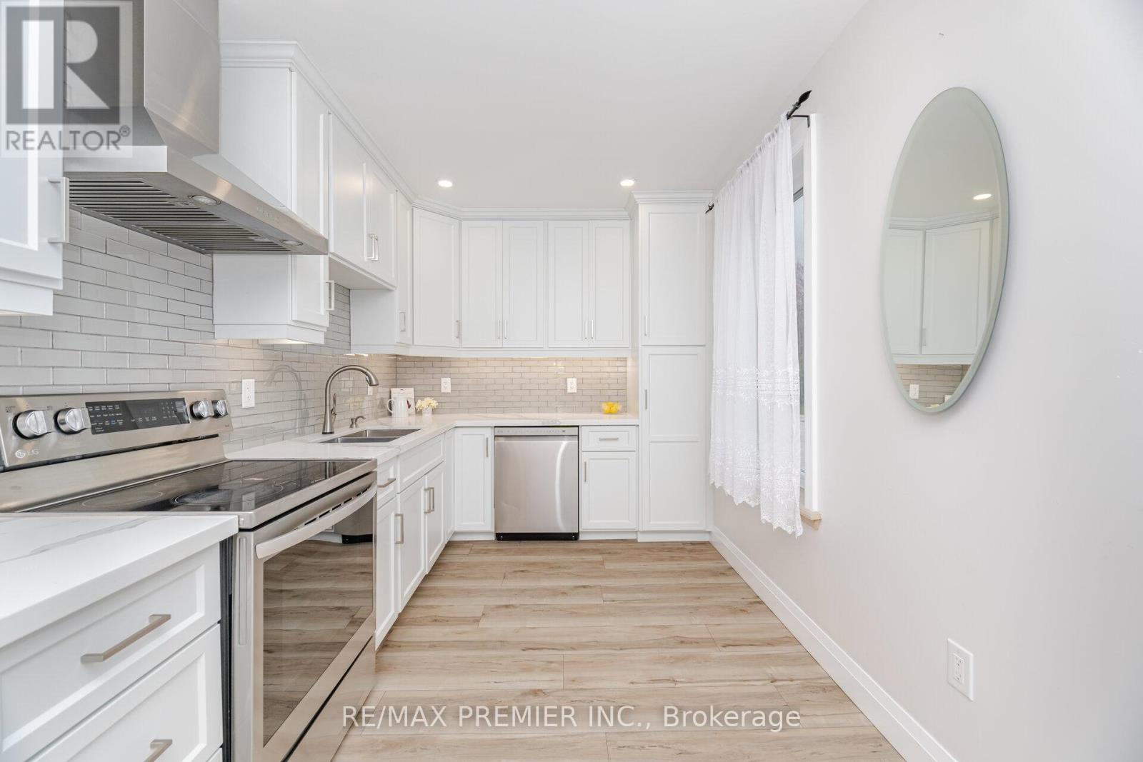 157 Main Street W, Grey Highlands, Ontario  N0C 1H0 - Photo 30 - X12119474